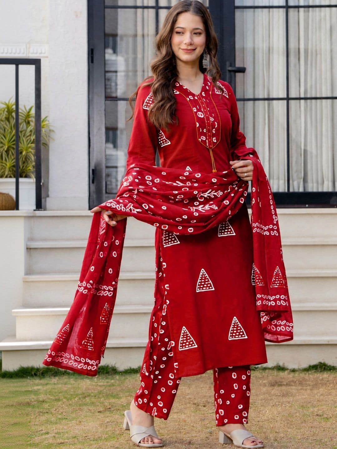 PARTHVI Women Printed Regular Pure Cotton Kurta with Trousers & With Dupatta thumbnail 6