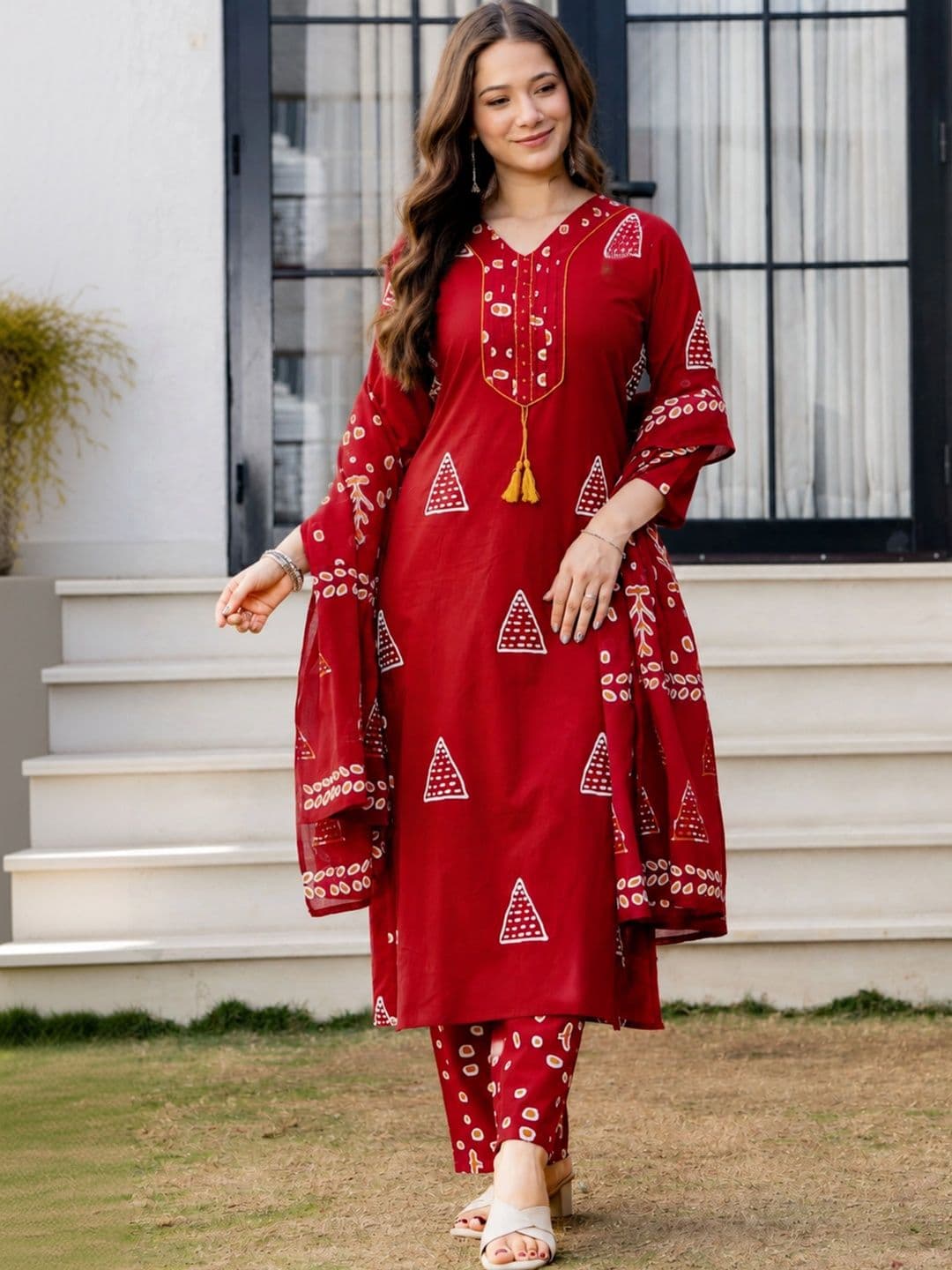 PARTHVI Women Printed Regular Pure Cotton Kurta with Trousers & With Dupatta - view 1