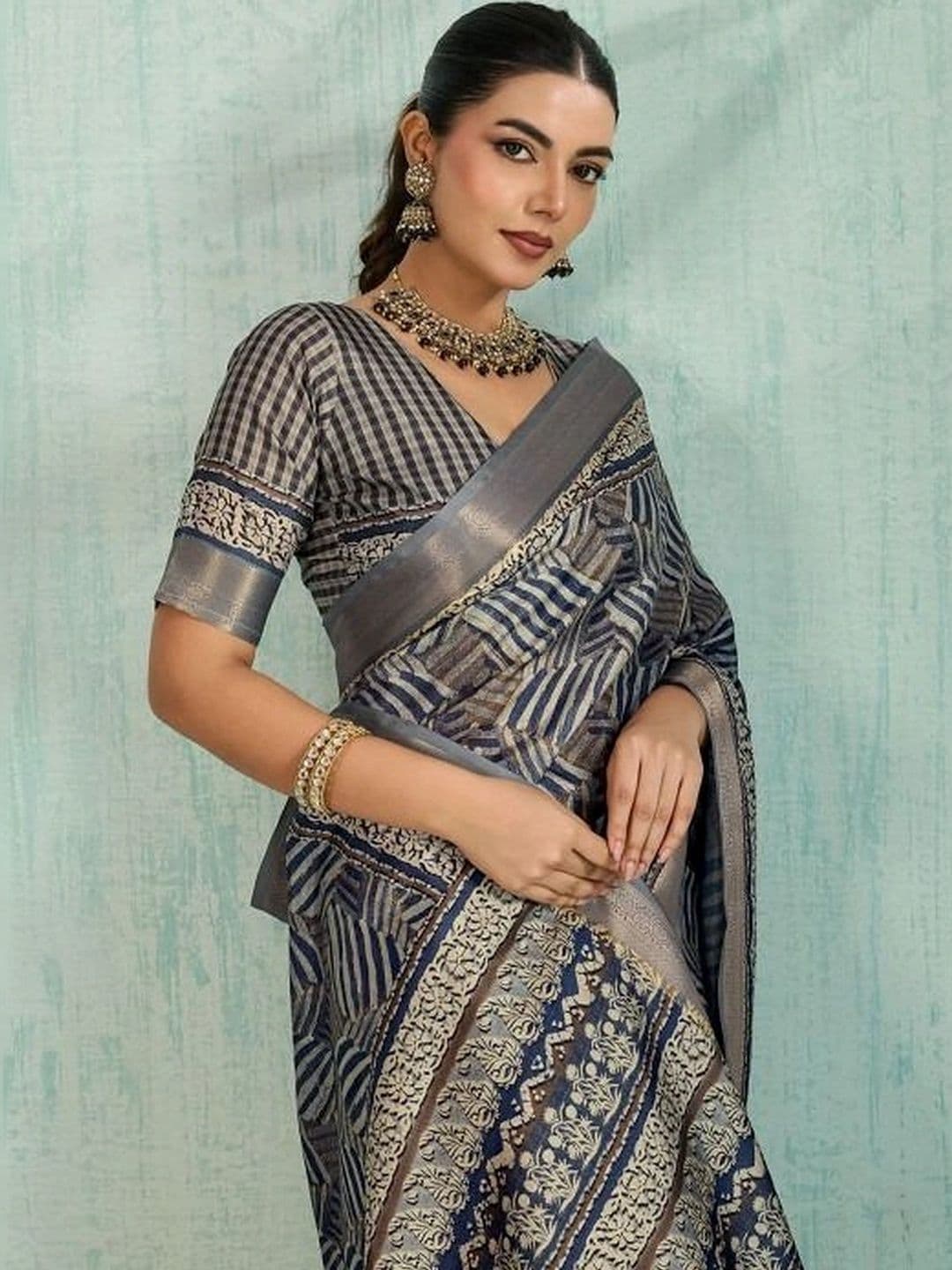 Moda Rapido Silk Blend Designer Saree thumbnail 5