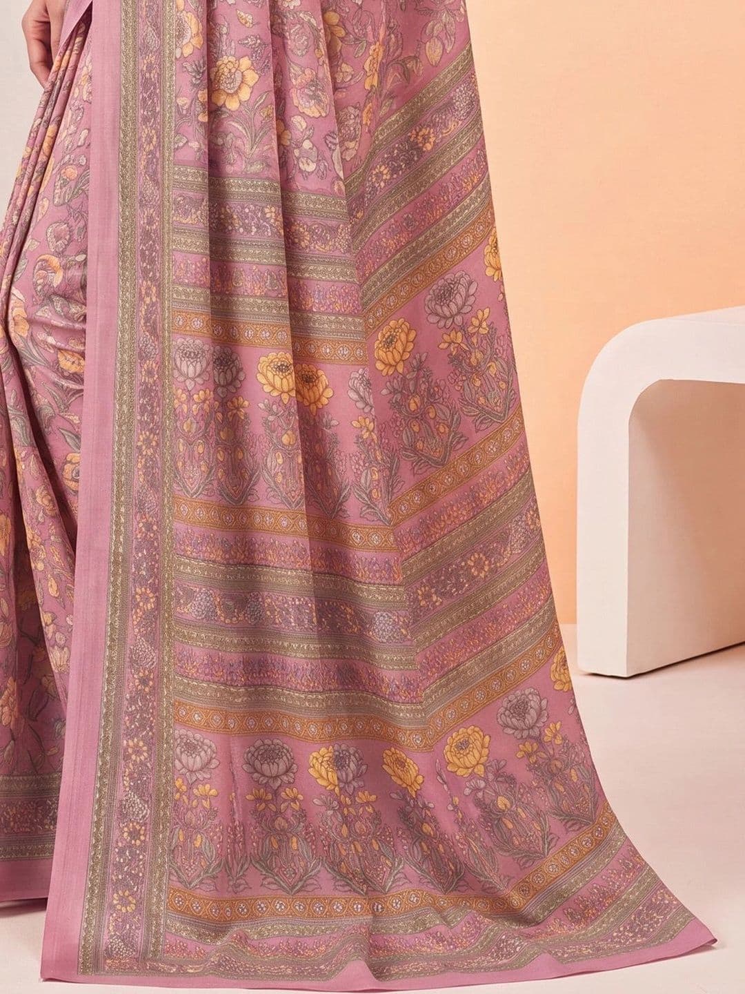 Anouk Floral Poly Crepe Designer Saree thumbnail 3