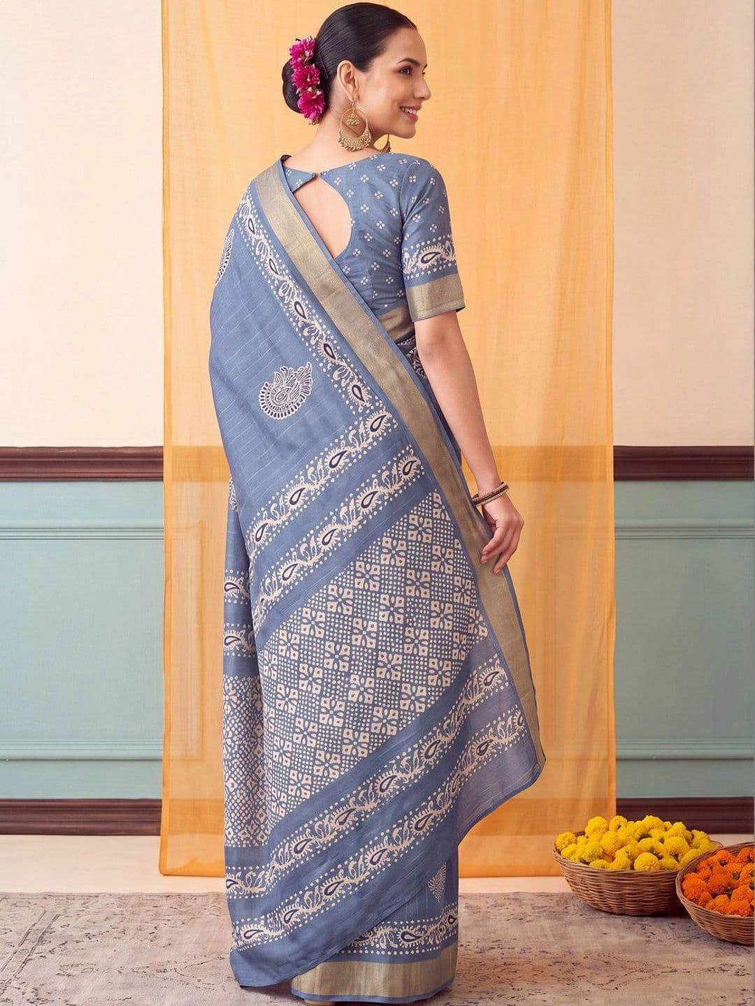 Anouk Batik Zari Silk Blend Designer Block Print Saree thumbnail 4