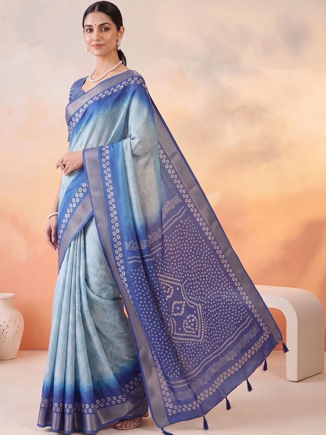 Anouk Ombre Zari Designer Bandhani Saree thumbnail 4
