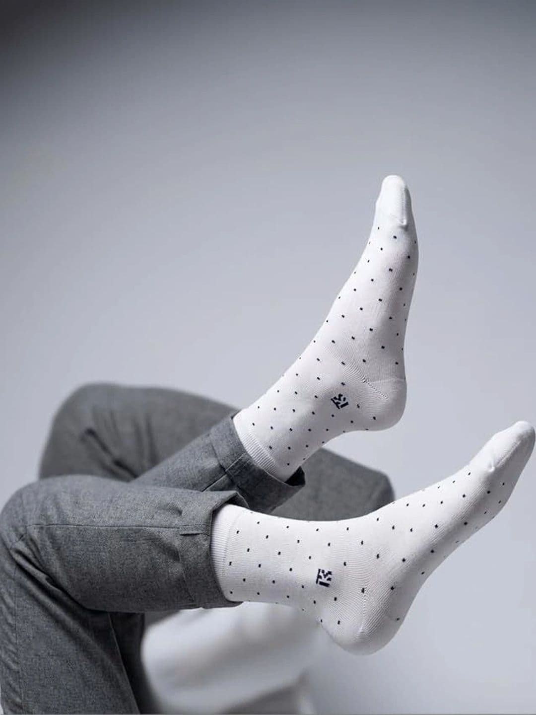 Kikitoes Men Pack of 2 Assorted Patterned Calf Length Socks thumbnail 7
