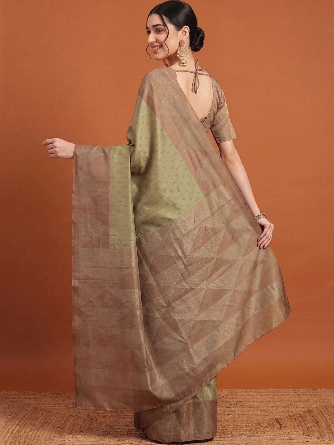 Anouk Woven Design Silk Blend Designer Tussar Saree thumbnail 3