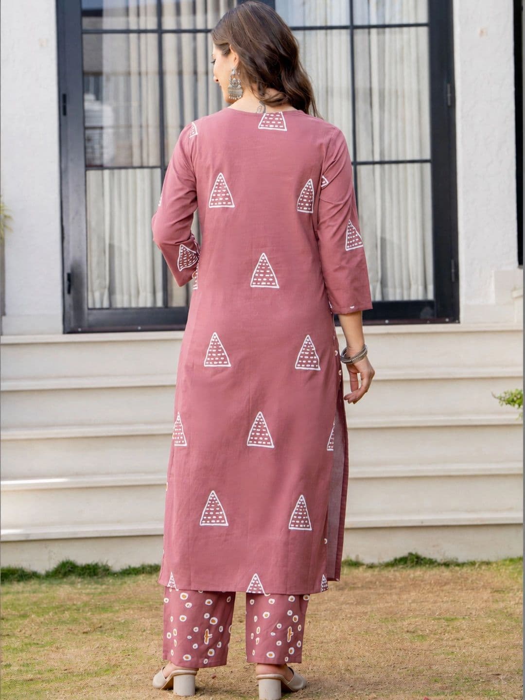 PARTHVI Women Printed Regular Pure Cotton Kurta with Trousers & With Dupatta thumbnail 2