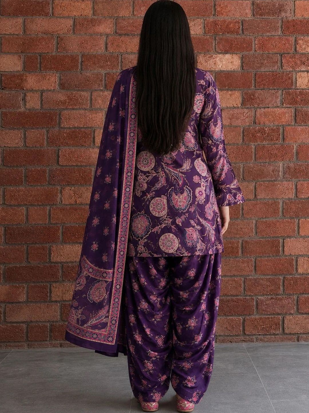 GoSriKi Women Ethnic Motifs Printed Regular Kurta with Patiala & With Dupatta thumbnail 3
