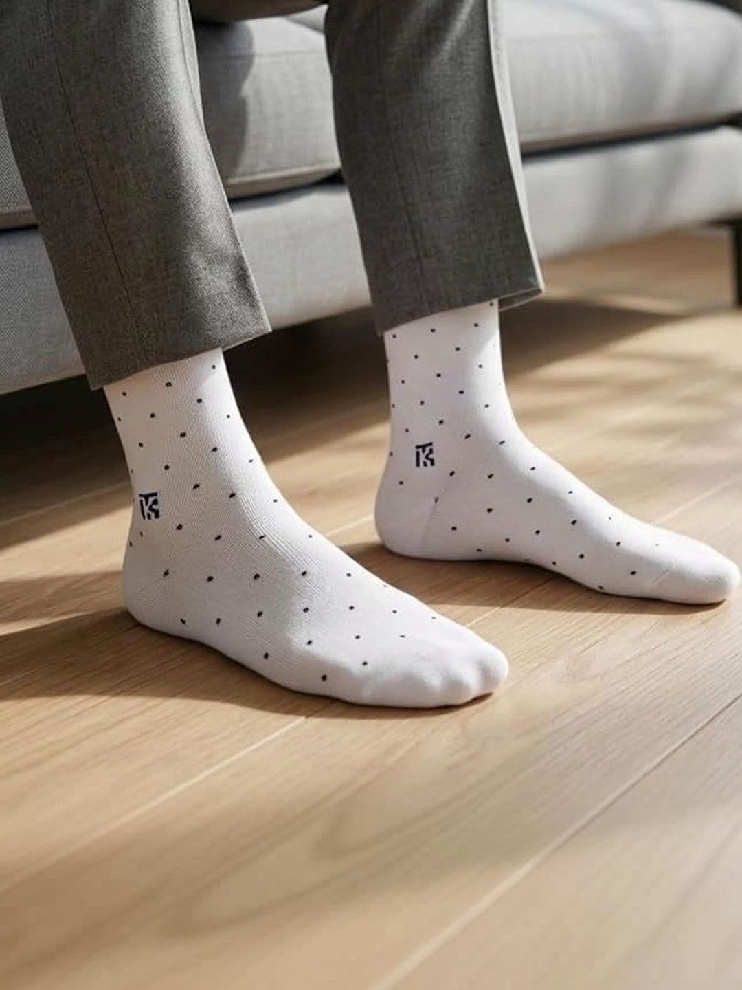 Kikitoes Men Pack of 2 Assorted Patterned Calf Length Socks thumbnail 6