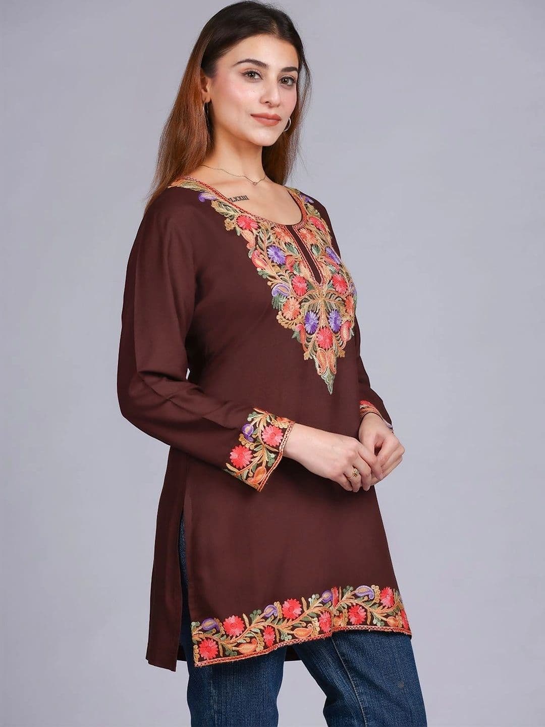 Anouk Women Floral Embroidered Thread Work Floral Kurta thumbnail 3