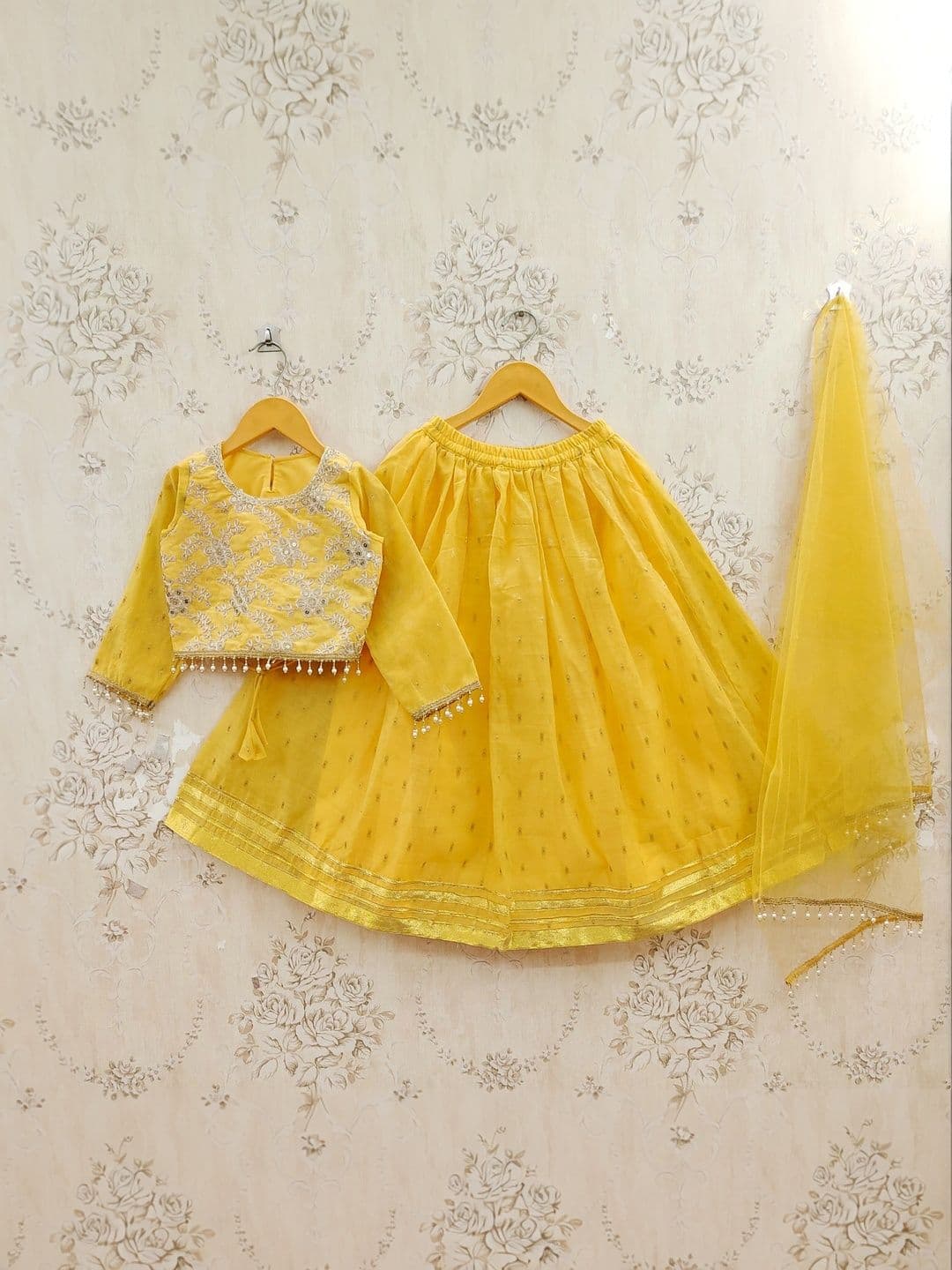 KALINI Girls Embellished Mirror Work Ready to Wear Lehenga & Blouse With Dupatta thumbnail 6