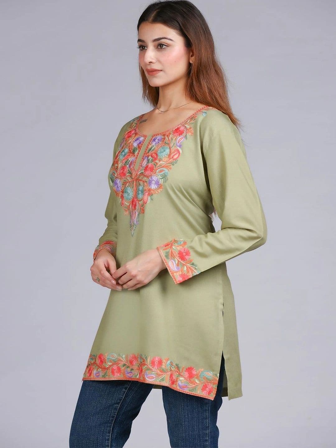 Anouk Women Embroidered Thread Work Kurta thumbnail 4