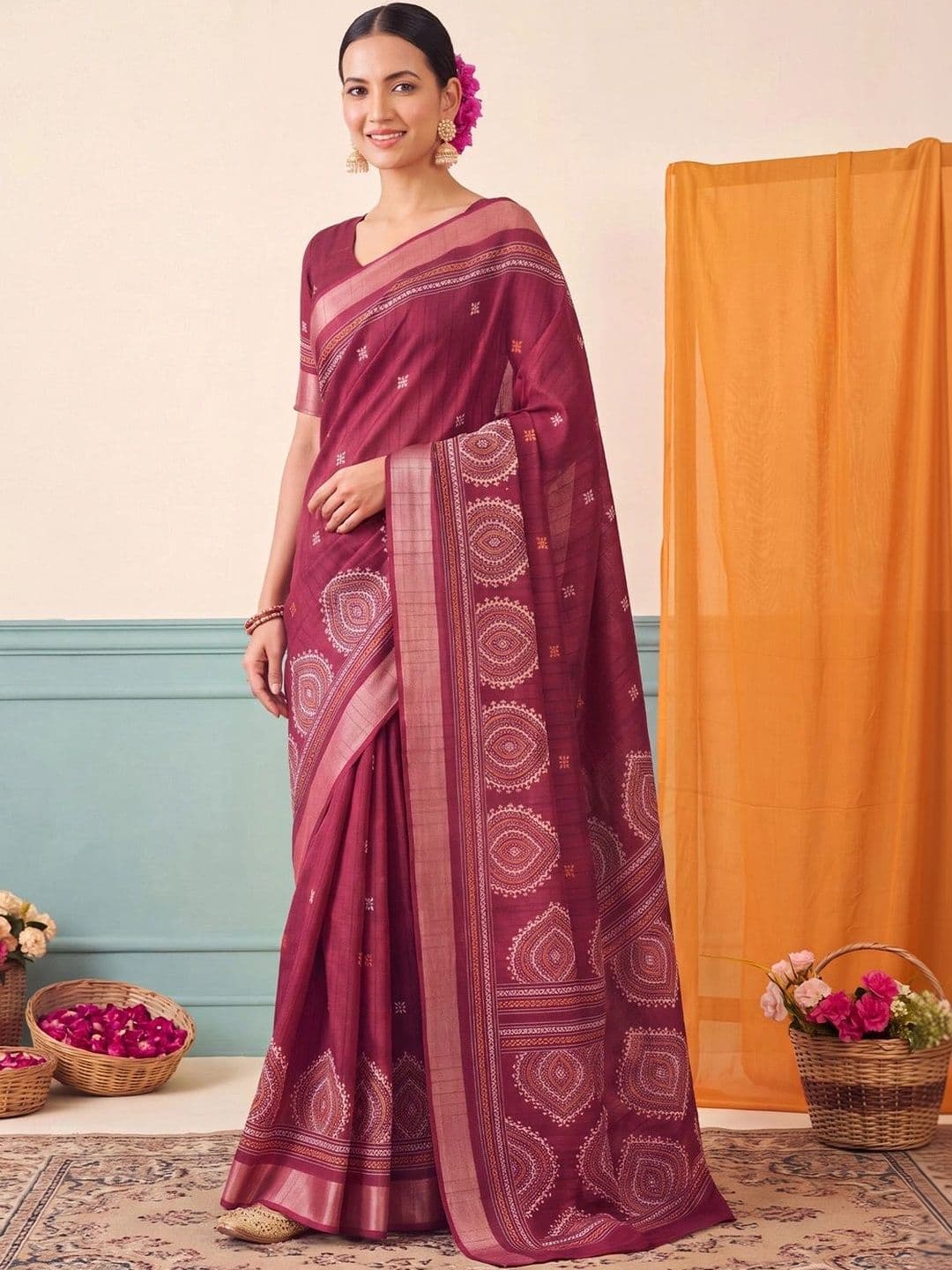 Anouk Ethnic Motifs Zari Silk Blend Designer Block Print Saree thumbnail 2