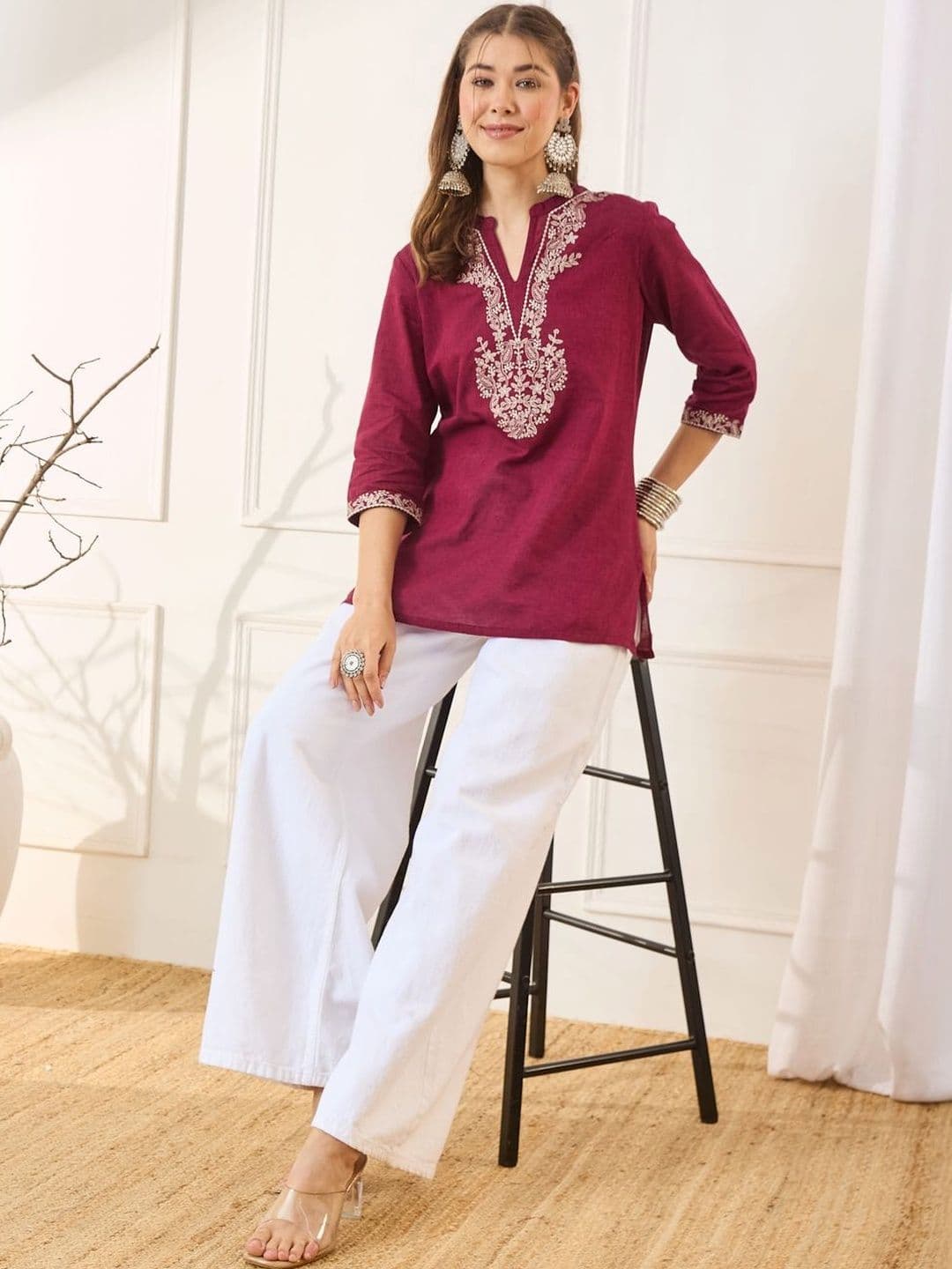 Anouk Ethnic Motifs Embroidered V-Neck Thread Work Pure Cotton Blend Thread Work Kurti - view 1