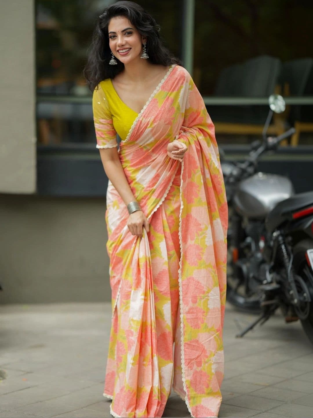 RAJHANS ENTERPRISE Floral Pure Linen Ikat Saree thumbnail 5