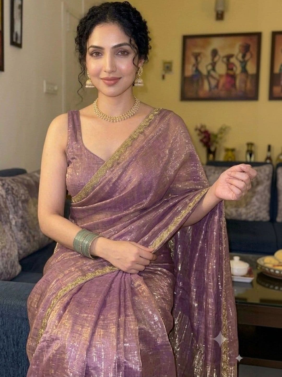 Akshmi Creation Women Woven Design Zari Supernet Saree thumbnail 2
