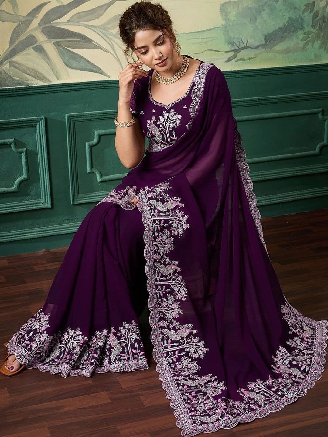 Leelavati Ethnic Motifs Embroidered Pure Chiffon Saree thumbnail 7