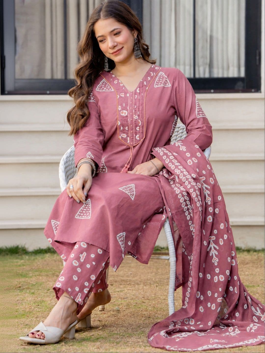 PARTHVI Women Printed Regular Pure Cotton Kurta with Trousers & With Dupatta thumbnail 4