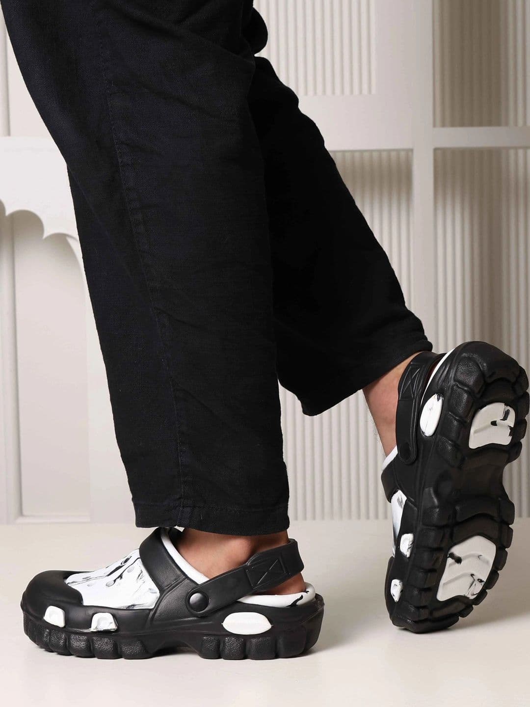 KNIEVL Men Clogs Sandals thumbnail 3