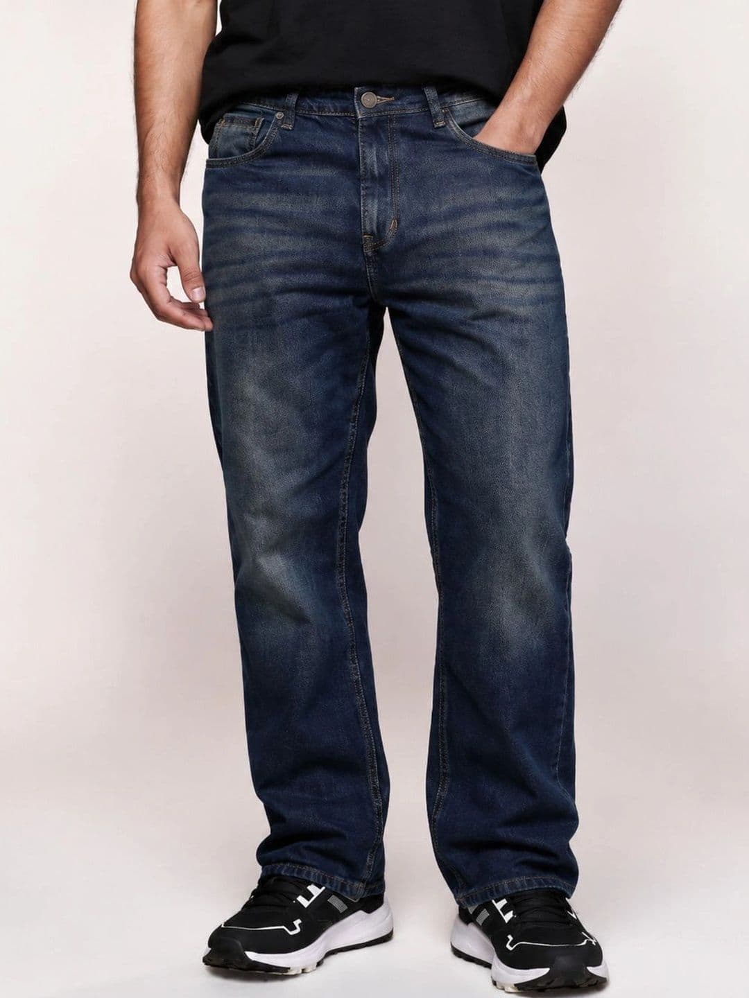Roadster Men Jean Straight Fit Mid-Rise Mildly Distressed Stretchable Jeans thumbnail 4
