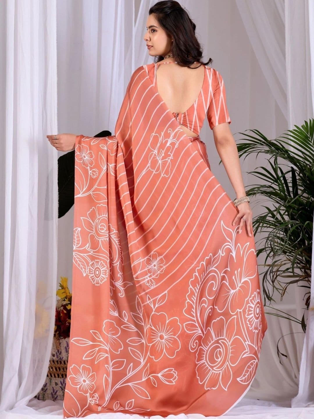 LeeliPeeri Designer Floral Designer Saree thumbnail 7