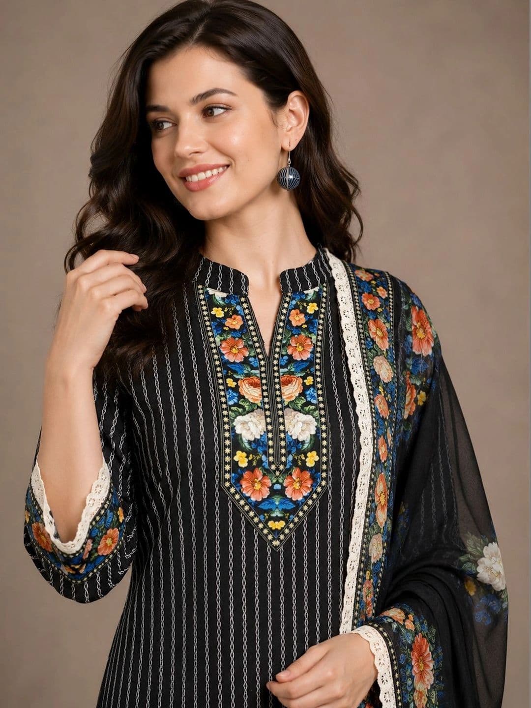 Anouk Women Floral Striped Regular Thread Work Pure Cotton Kurta with Palazzos & With Dupatta thumbnail 4
