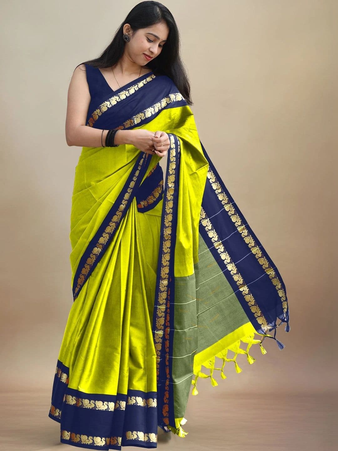 UMANTA Woven Design Zari Silk Cotton Designer Gadwal Saree thumbnail 5
