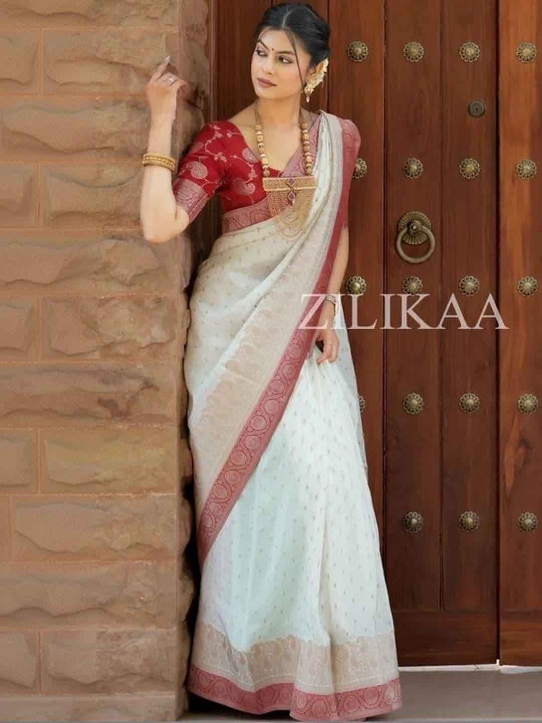 ZELLURE Woven Design Zari Art Silk Kanjeevaram Saree thumbnail 5