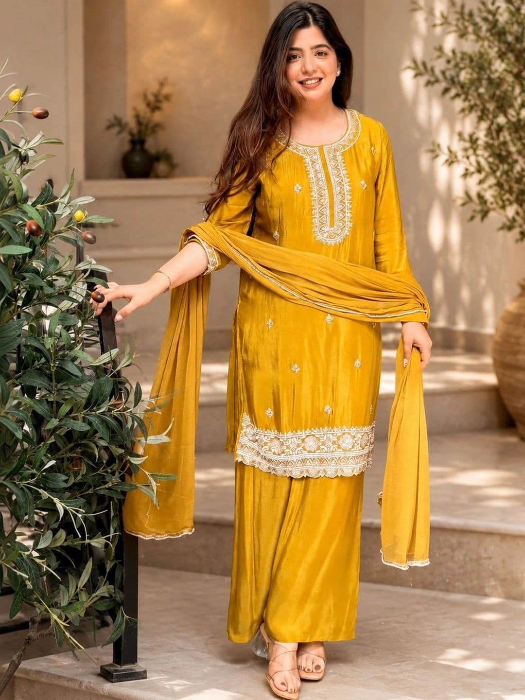 Sangria Women Ethnic Motifs Embroidered Regular Thread Work Kurta with Sharara & With Dupatta thumbnail 3