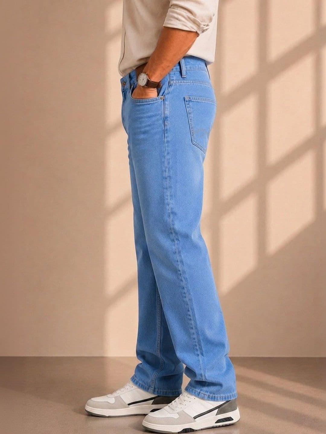 zayla Men Jean Regular Fit Mid-Rise Light Fade Stretchable Jeans thumbnail 3