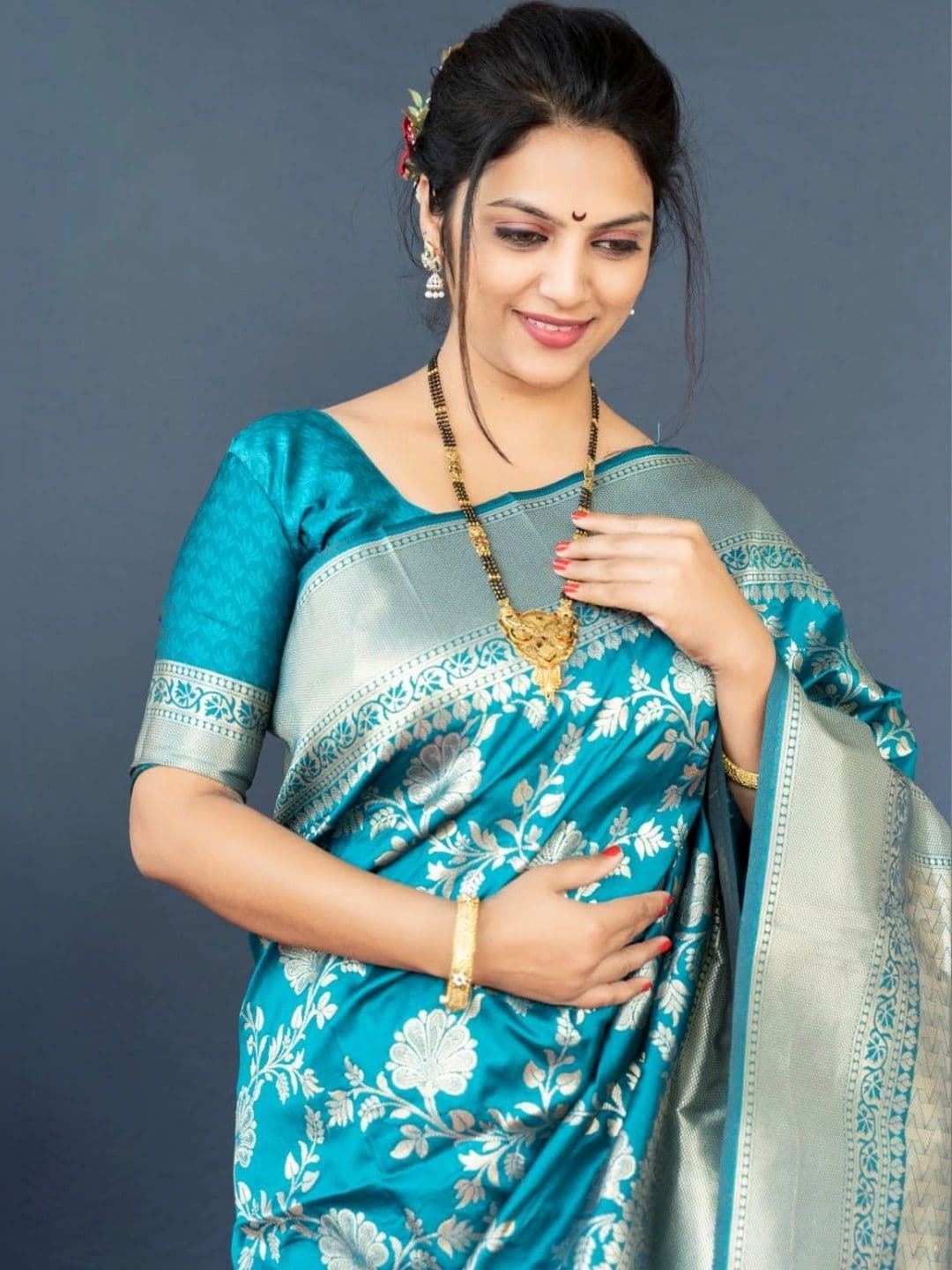 Dhaaga Ghar Woven Design Zari Art Silk Banarasi Saree thumbnail 2