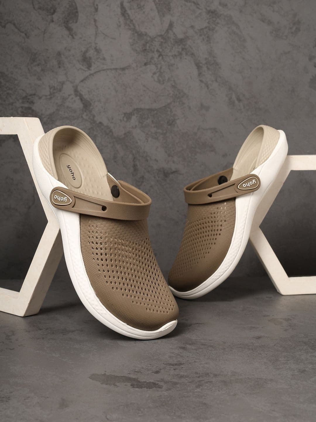 yoho Easy Glide Men Solid Casual Clogs thumbnail 7