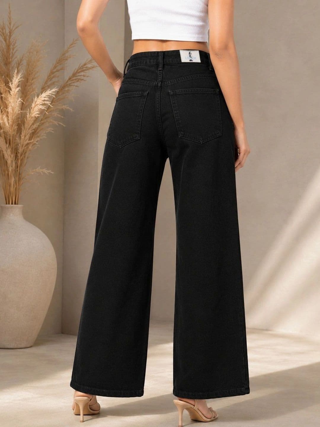 LIVE OK Women Relaxed Fit High-Rise Stretchable Jeans thumbnail 3