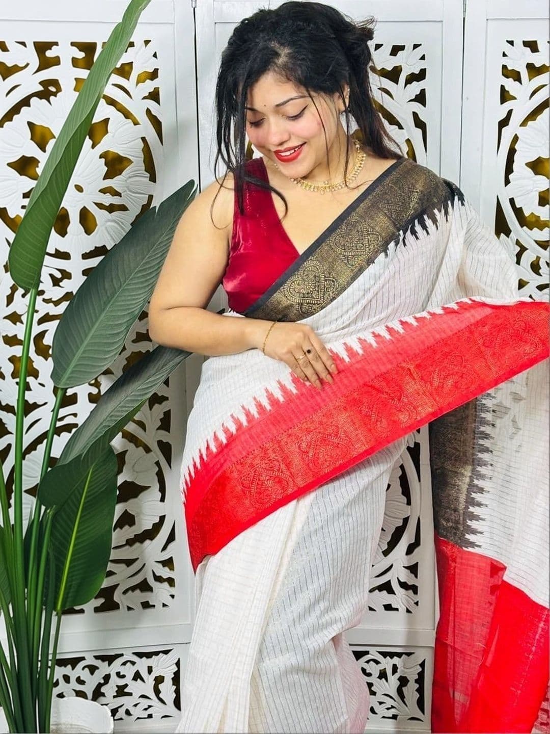 FASHIONIUM Striped Zari Pure Cotton Saree thumbnail 2