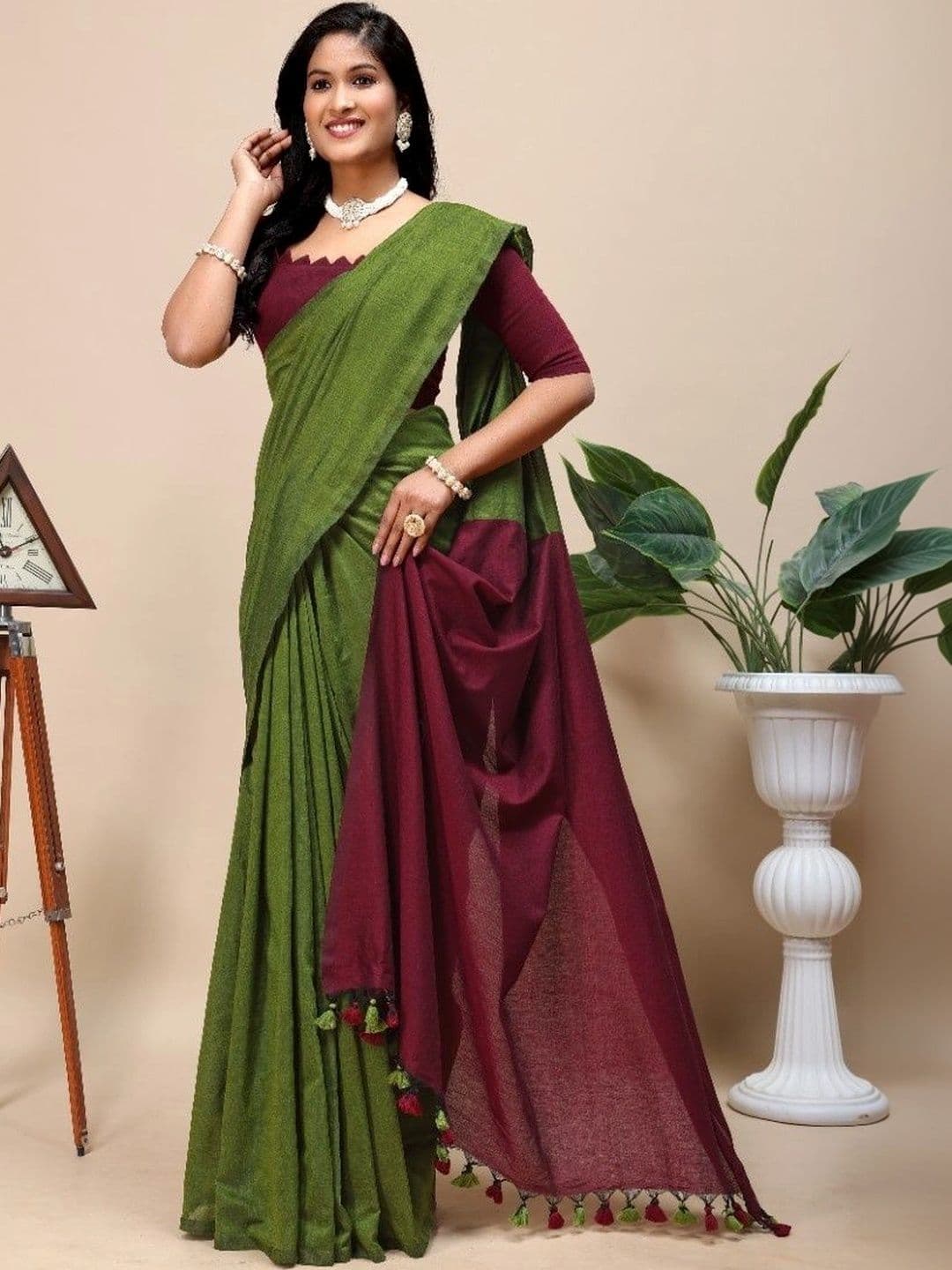 aeriebier Woven Design Zari Khadi Saree thumbnail 5