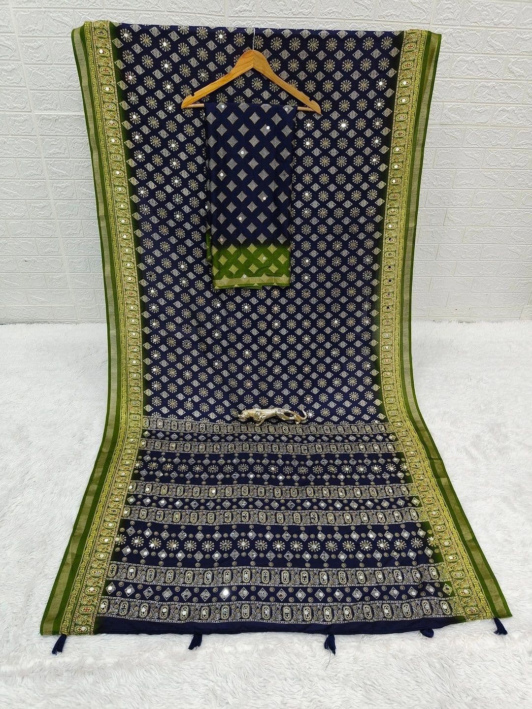 FABBRITY Ethnic Motifs Mirror Work Pure Cotton Designer Saree thumbnail 5