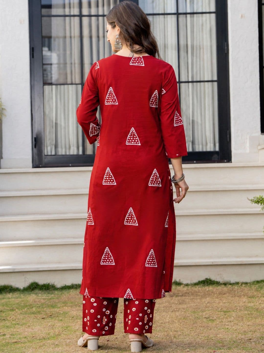PARTHVI Women Printed Regular Pure Cotton Kurta with Trousers & With Dupatta thumbnail 4