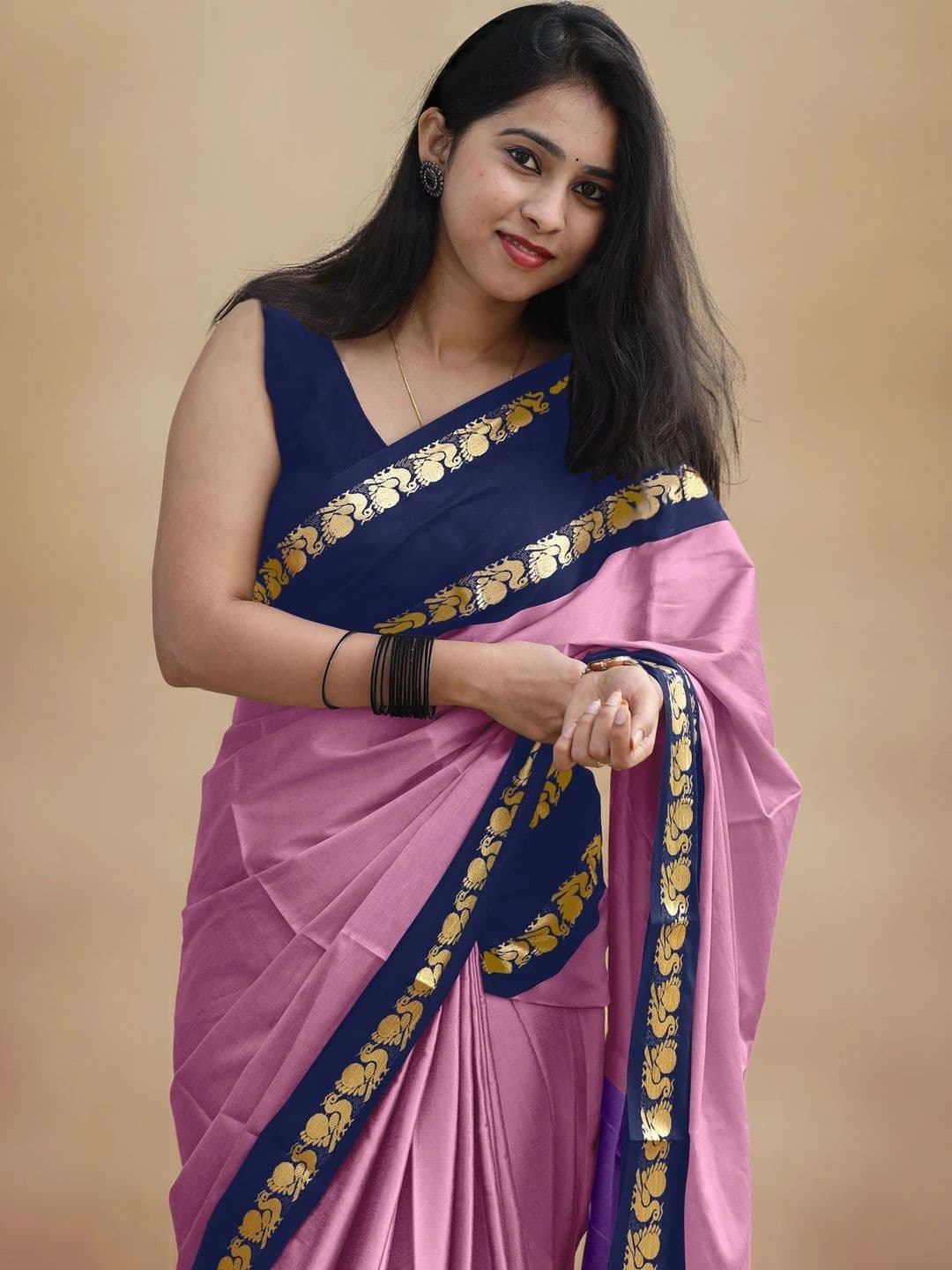 UMANTA Embellished Zari Silk Cotton Designer Gadwal Saree thumbnail 6