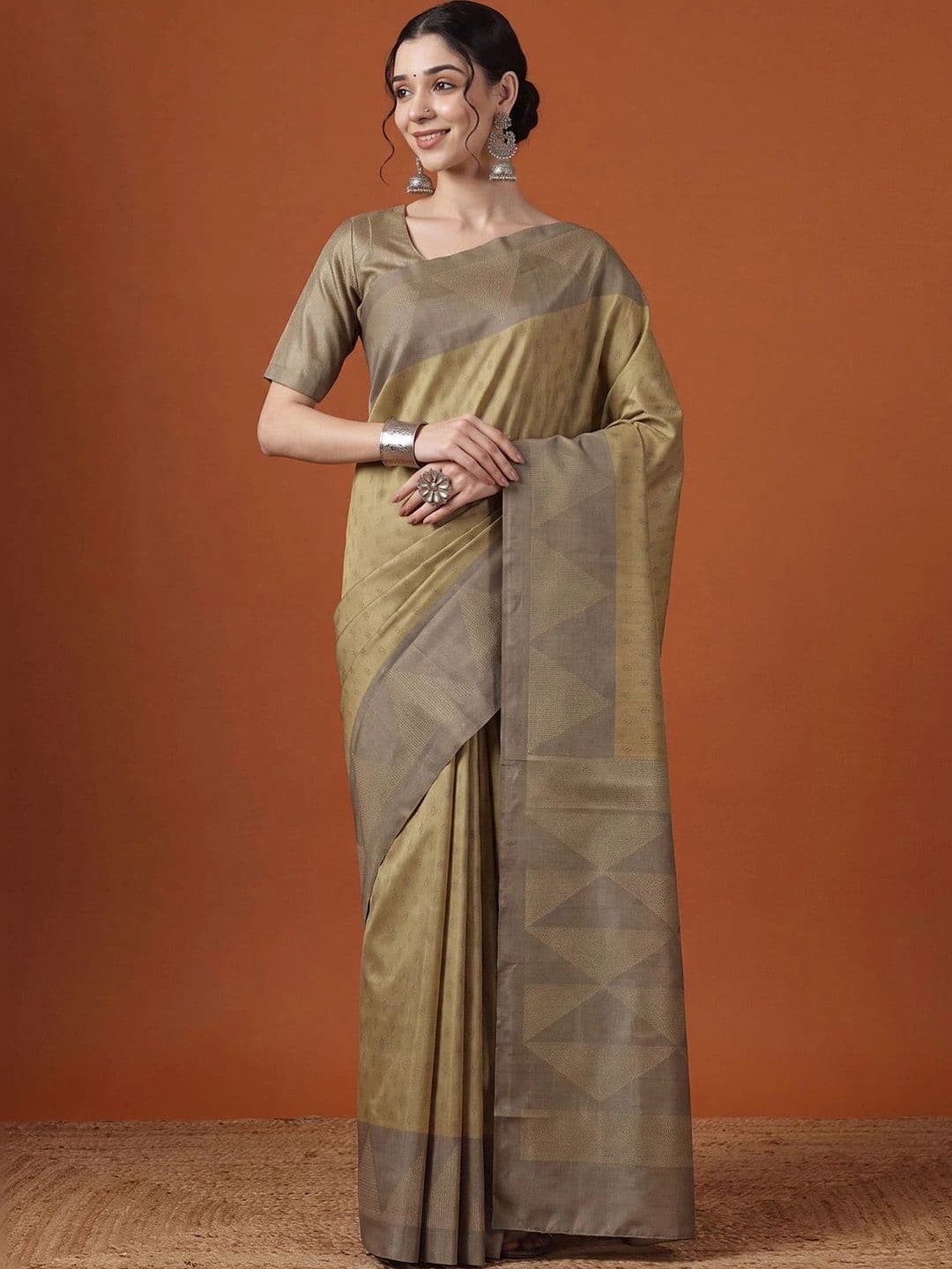 Anouk Floral Silk Blend Designer Tussar Saree thumbnail 3