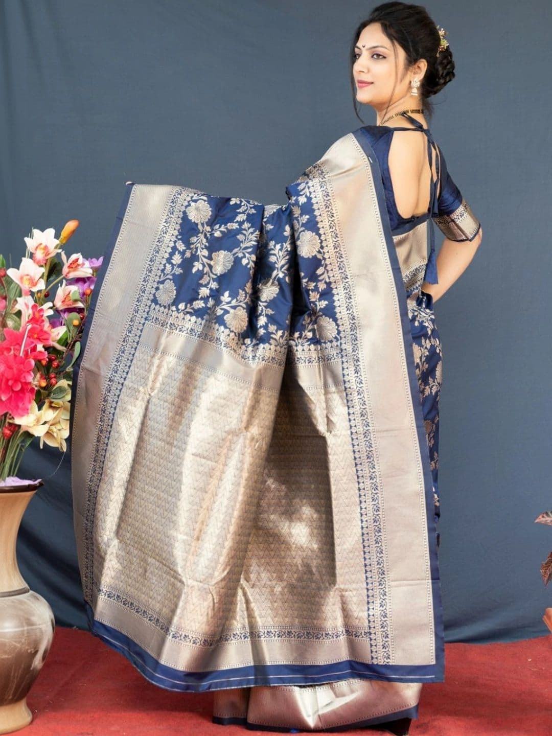 Dhaaga Ghar Woven Design Zari Art Silk Banarasi Saree thumbnail 3