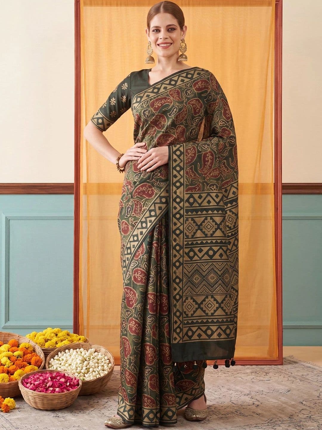 Anouk Floral Silk Blend Designer Block Print Saree - view 1