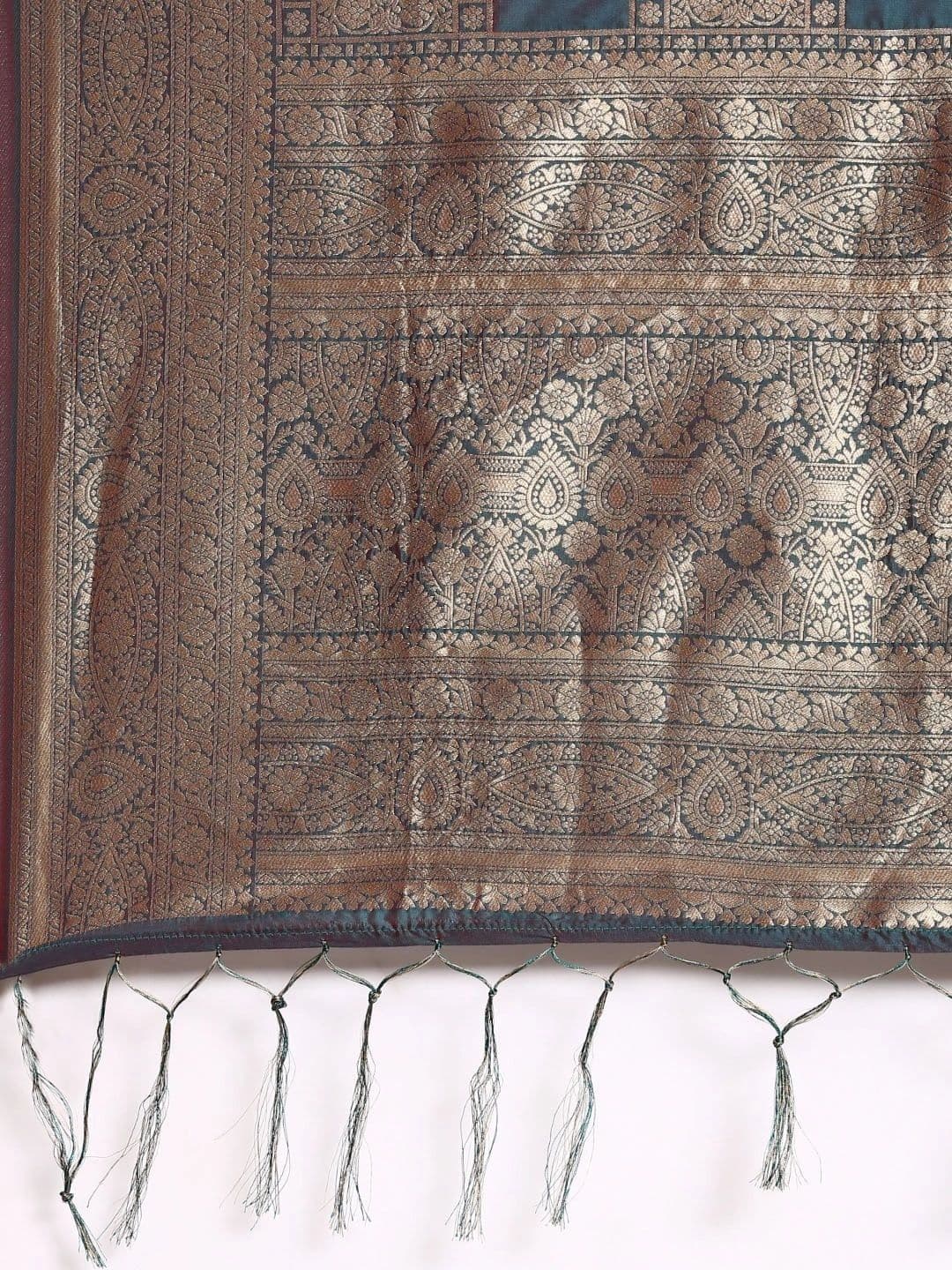 Dhaaga Ghar Woven Design Zari Art Silk Banarasi Saree thumbnail 7