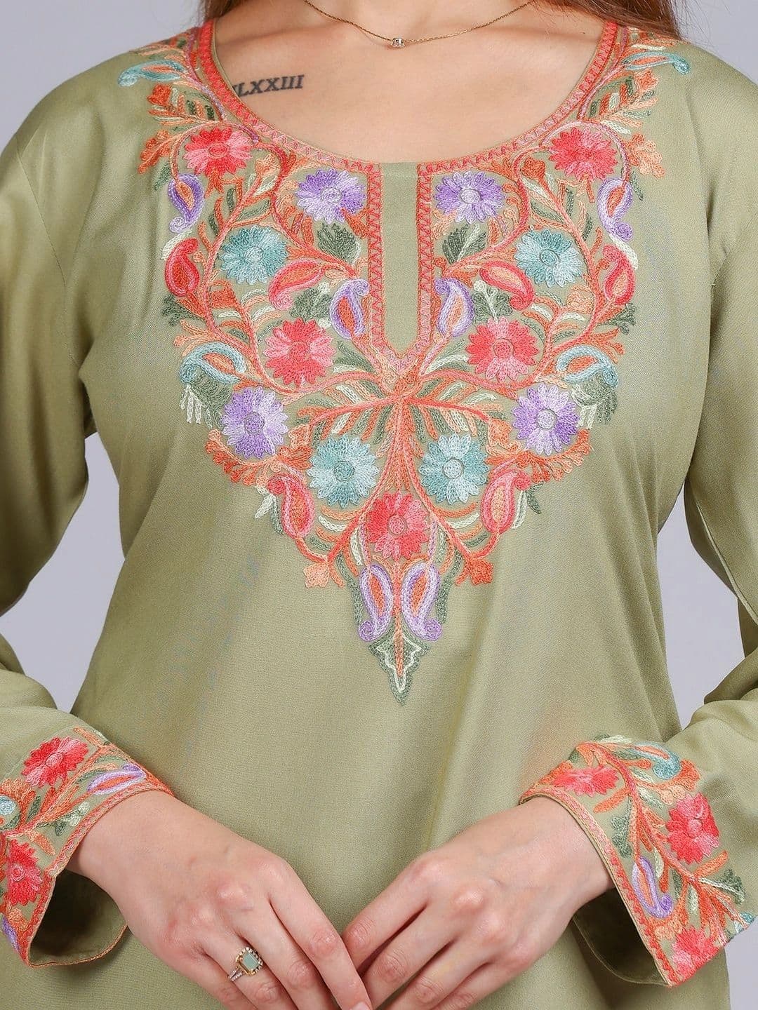 Anouk Women Embroidered Thread Work Kurta thumbnail 6