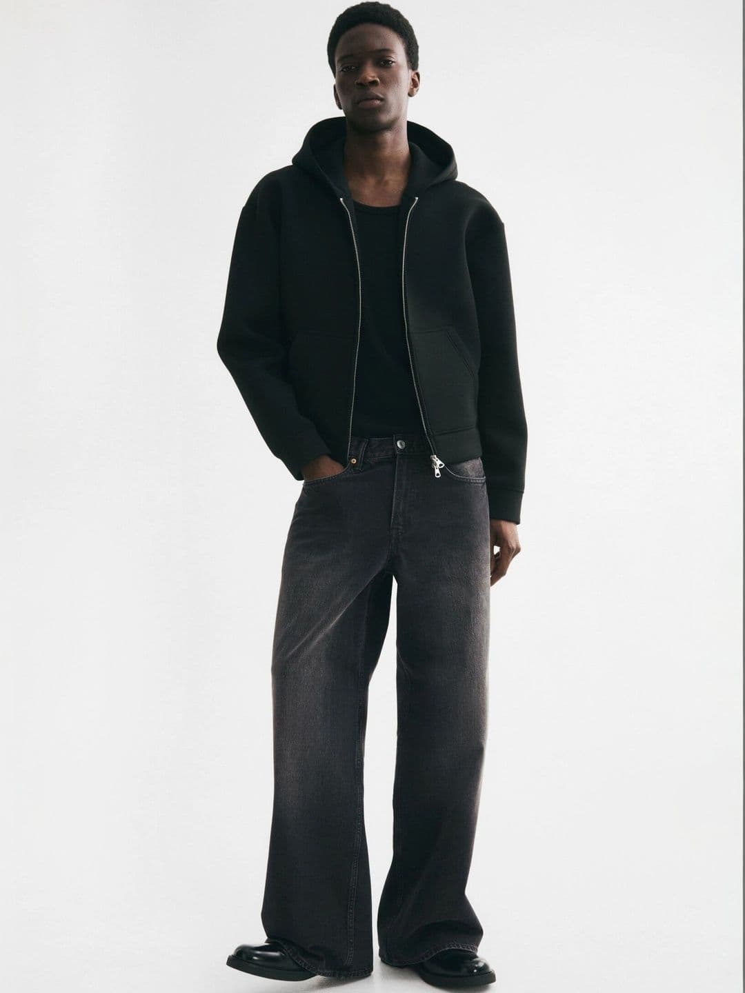 H&M Men Jeans - view 1