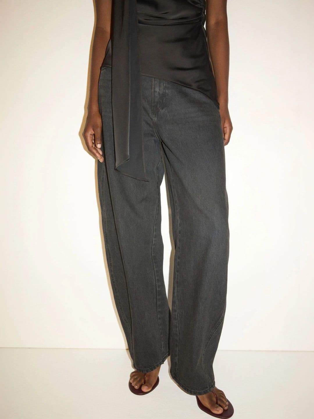 H&M Women Jeans - view 1
