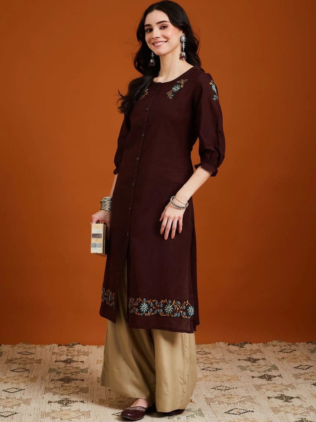 Anouk Women Floral Embroidered Thread Work Floral Kurta thumbnail 4