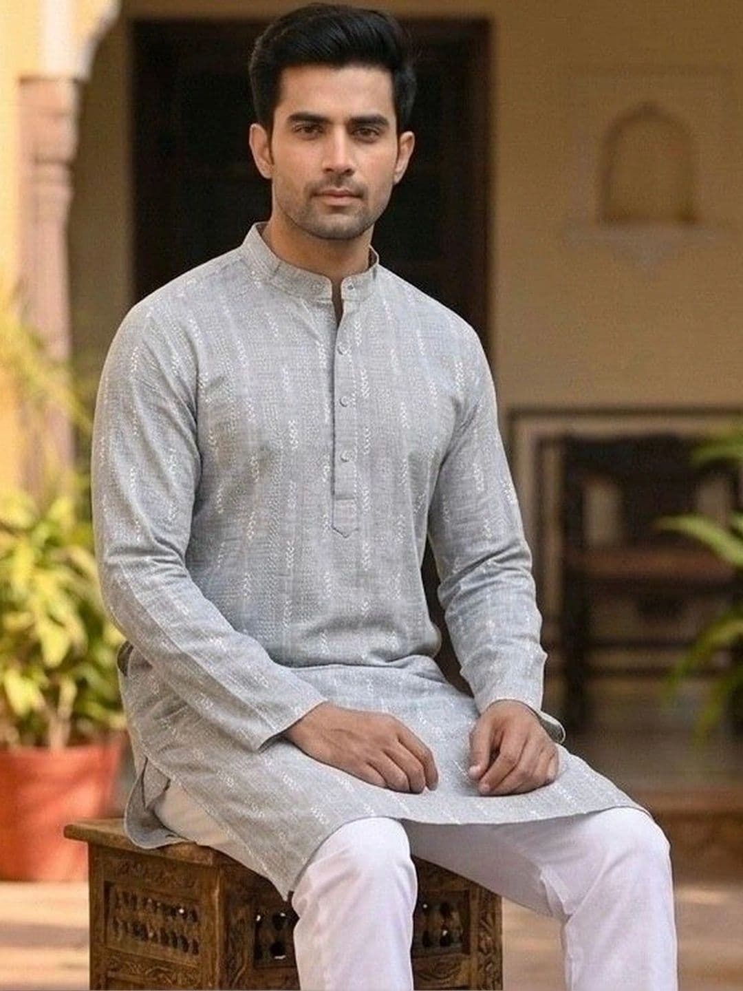 Sypher Boutique Men Dobby Handloom Kurta thumbnail 5