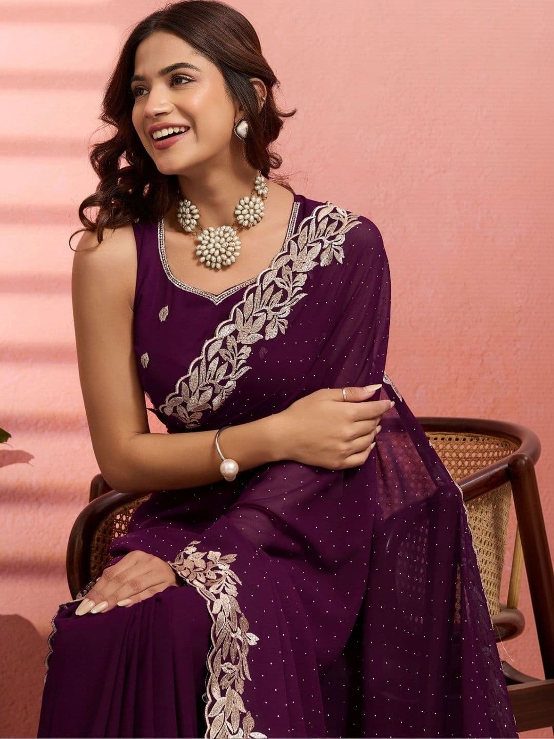 Leelavati Women Ethnic Motifs Pure Chiffon Saree thumbnail 5