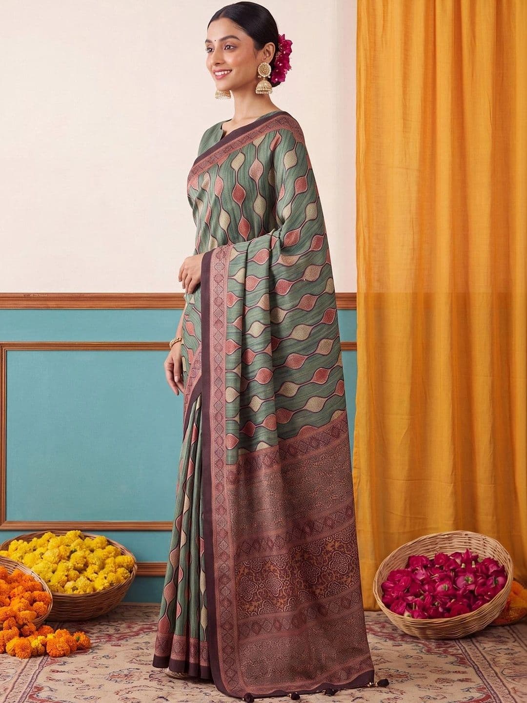 Anouk Silk Blend Designer Block Print Saree thumbnail 5