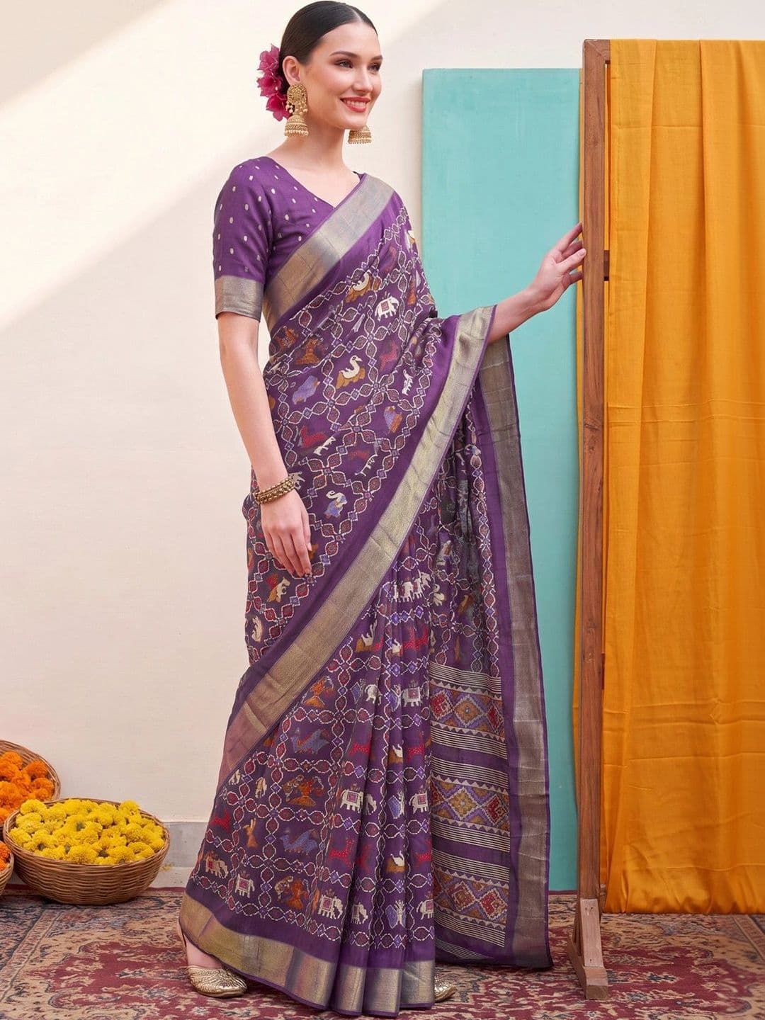 Anouk Ethnic Motifs Zari Silk Blend Designer Patola Saree thumbnail 5