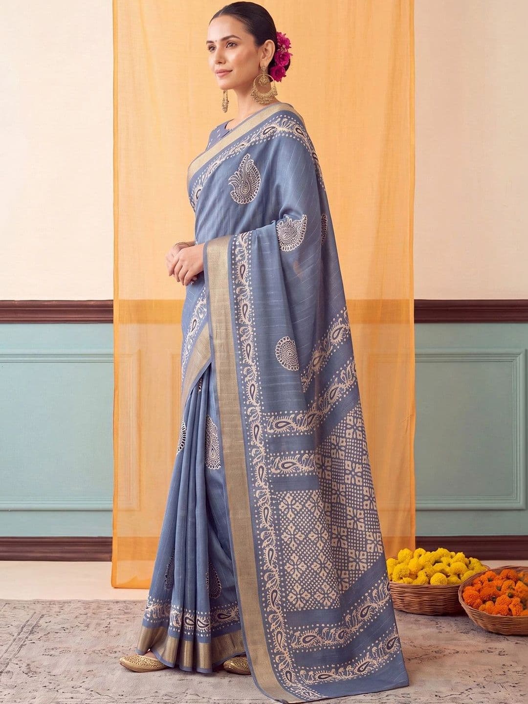 Anouk Batik Zari Silk Blend Designer Block Print Saree thumbnail 6