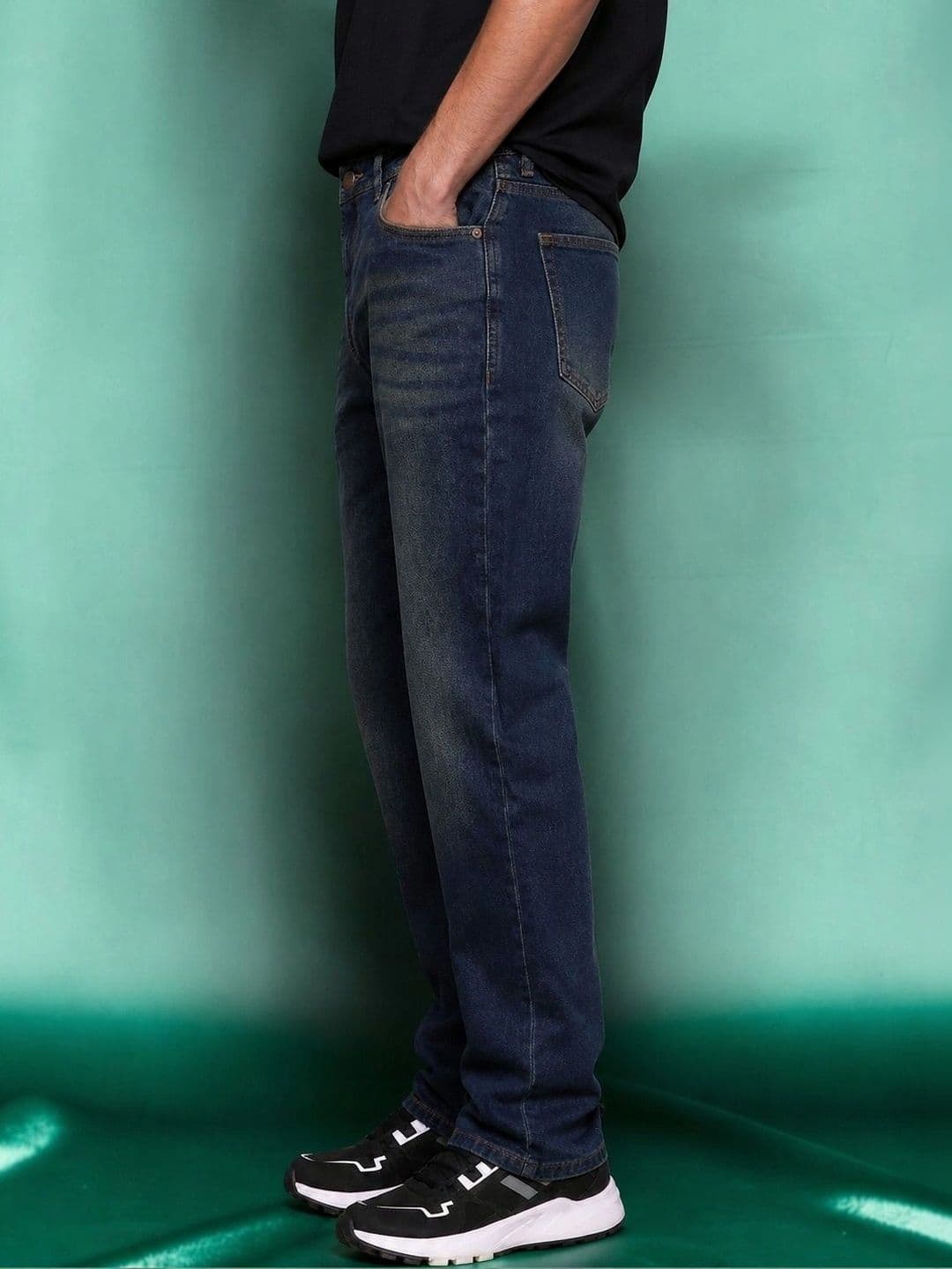 Roadster Men Jean Straight Fit Mid-Rise Low Distress Stretchable Jeans thumbnail 3